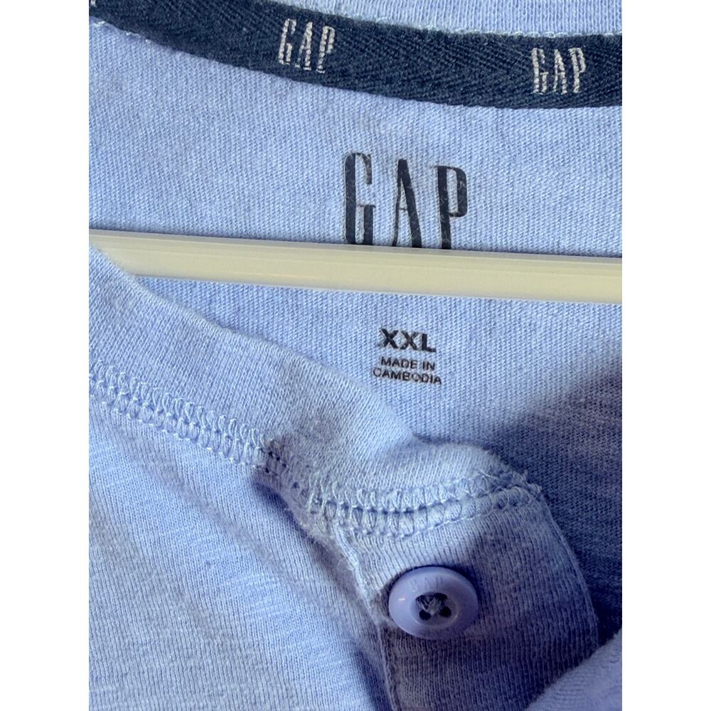 GAP Men’s XXL Light Blue Henley – Soft Casual Short‑Sleeve Shirt - Picture 2 of 6